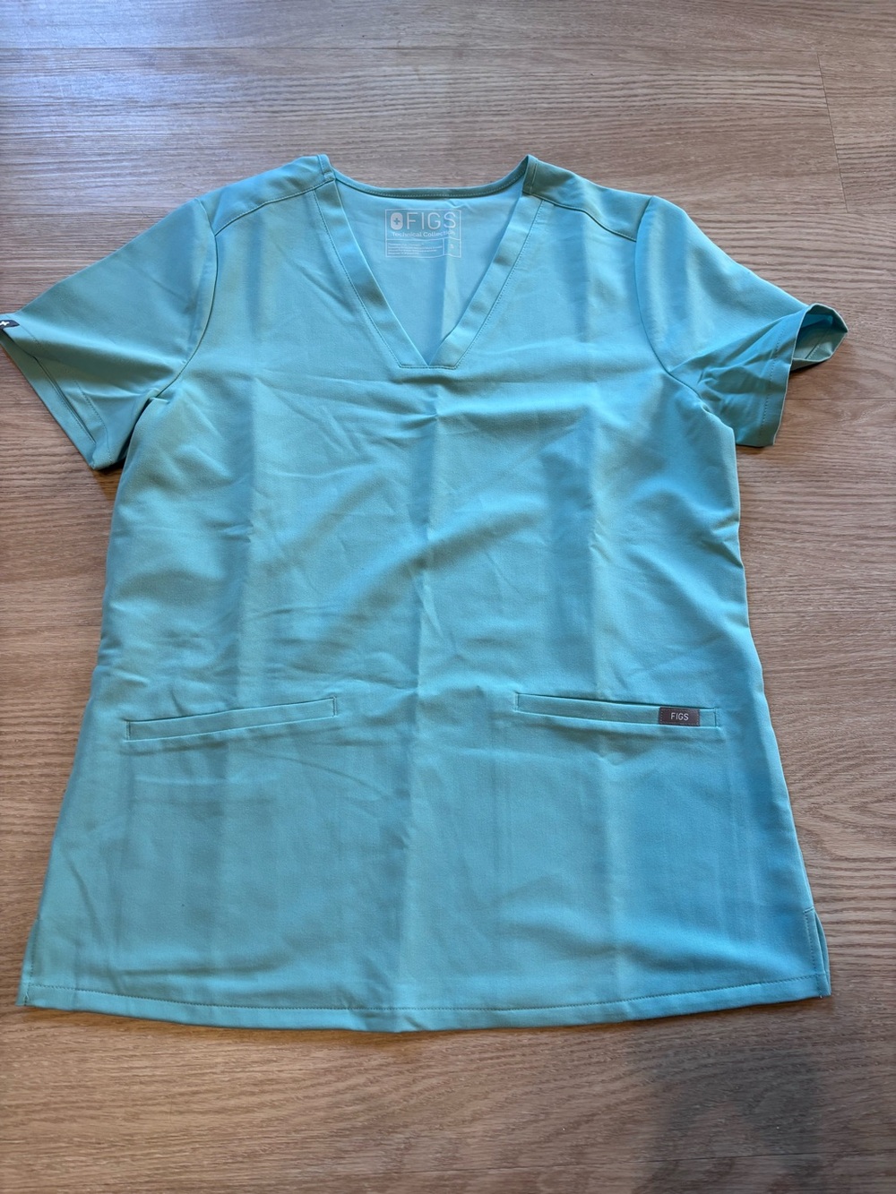 Figs Women’s Small Casma Scrub Top V Neck Workwear Light Blue Hospital Nurse